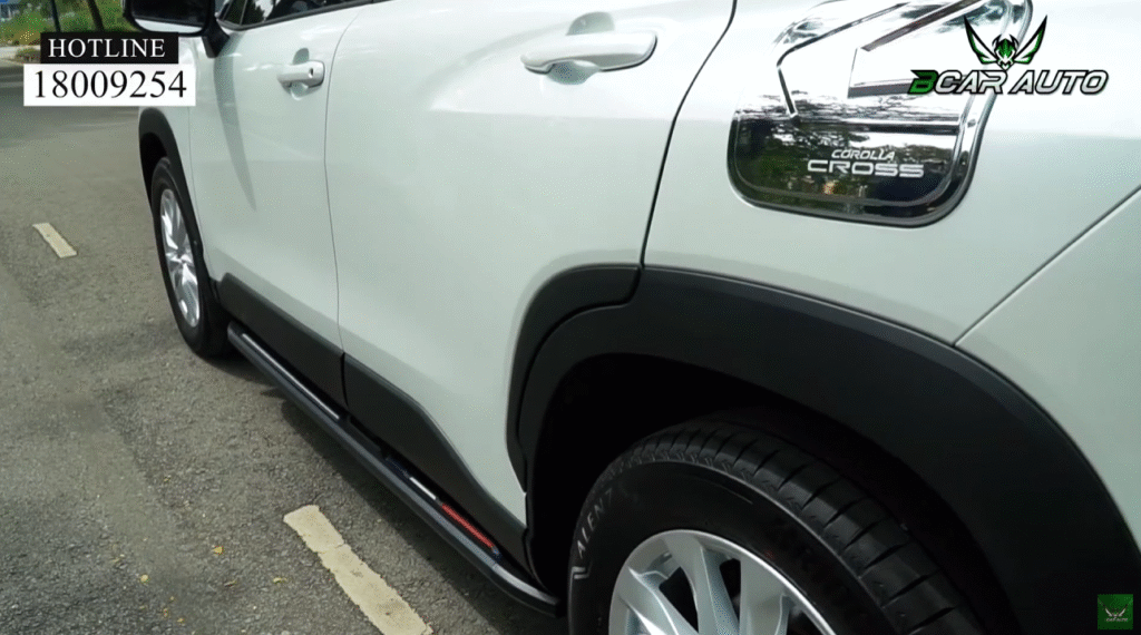 bệ bước chân Toyota Cross