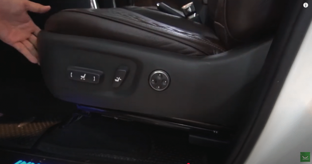 Độ ghế chỉnh điện ô tô tại Bcar Auto