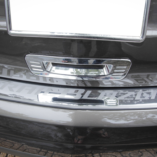 Ốp chống trầy cốp sau xe Chevrolet Trailblazer