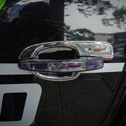 Ốp Chén Cửa Xe Chevrolet Colorado