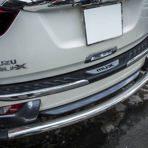 Nẹp chống trầy cốp sau xe Isuzu Mu-X