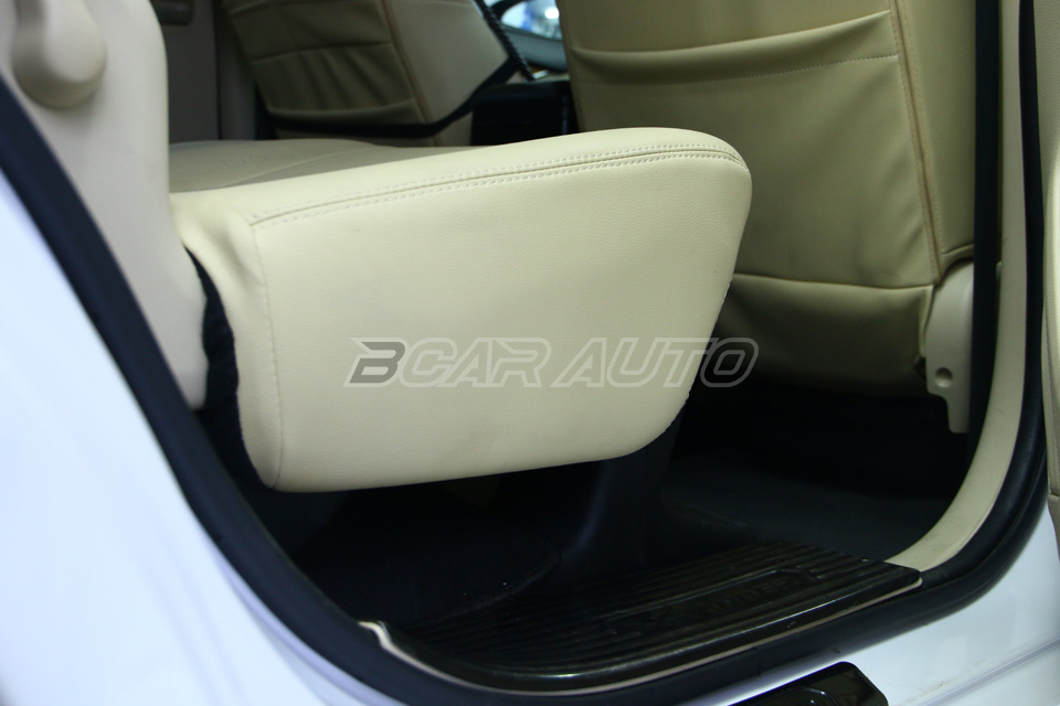 op-chong-tray-cop-sau-xe-xpander-2628602