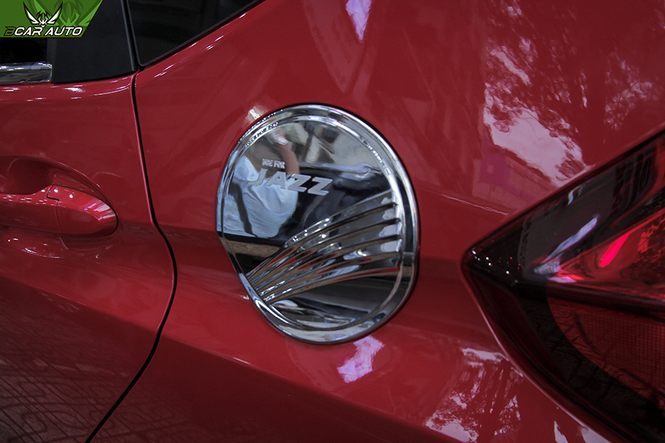 op-nap-binh-xang-xe-honda-jazz-6485675