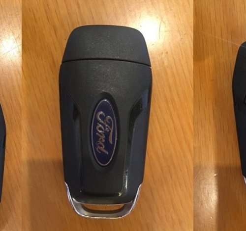 Độ start stop xe Ford Tourneo