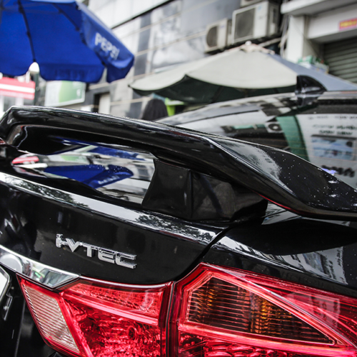 Đuôi cá xe Honda City