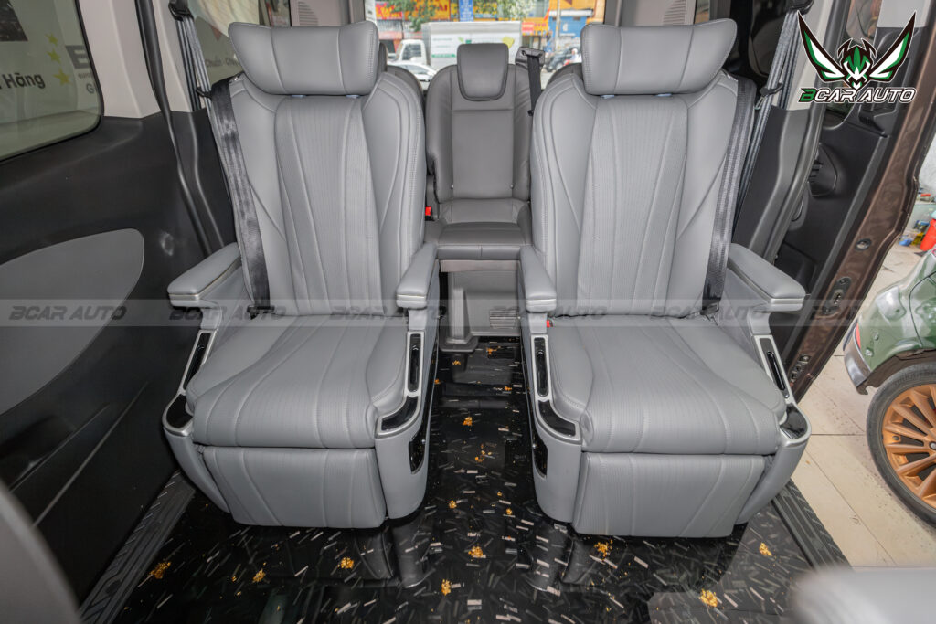 Độ Ghế Limousine Cho Xe Ford Tourneo 