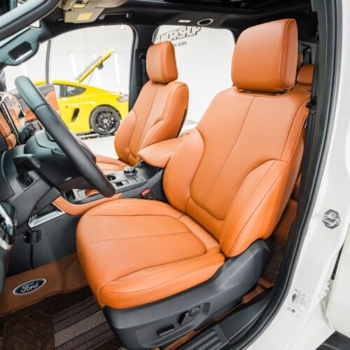 Nội thất sang trọng hơn khi bọc da mới