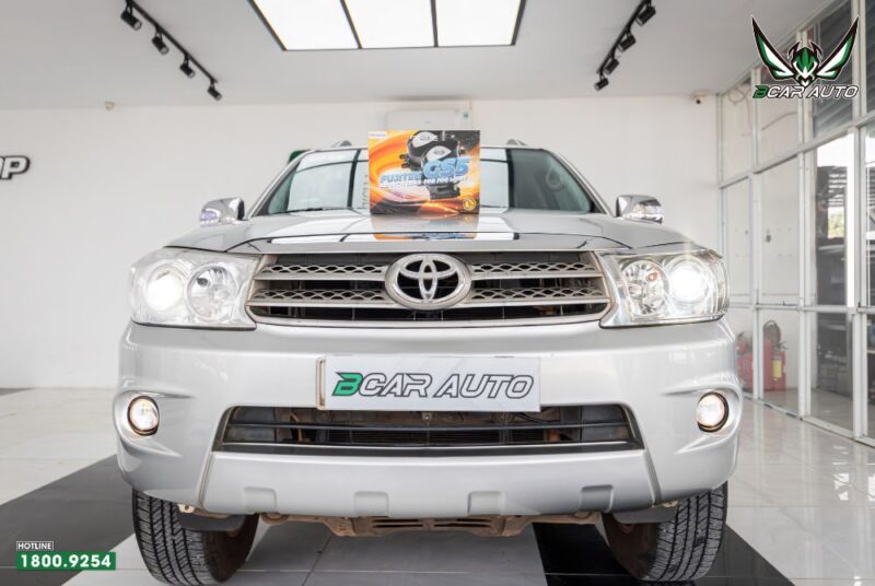 Độ đèn bi gầm Toyota Fortuner
