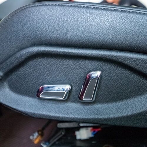 Công tắc điện bên hông