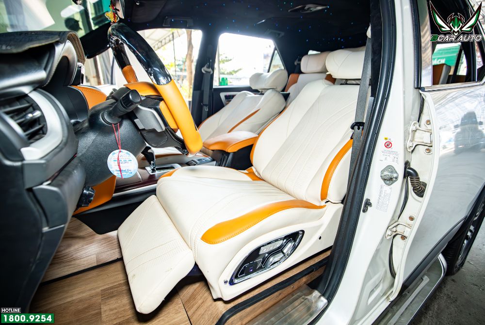 Độ Limousine Ghế Tài Ghế Phụ Toyota Fortuner - Ảnh 2