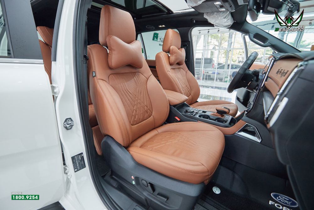 Bọc lại ghế da theo cùng màu nội thất xe Ford Everest tại Bcar Auto 