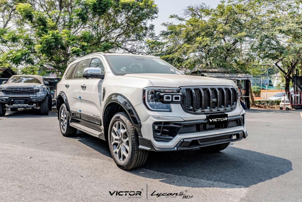 Độ Body kit Ford Everest mẫu Victor mạnh mẽ và thể thao
