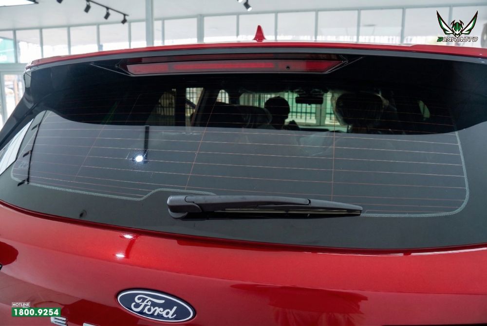 Kính lưng xe Ford Territory dán phim cách nhiệt 3M Crystalline chính hãng