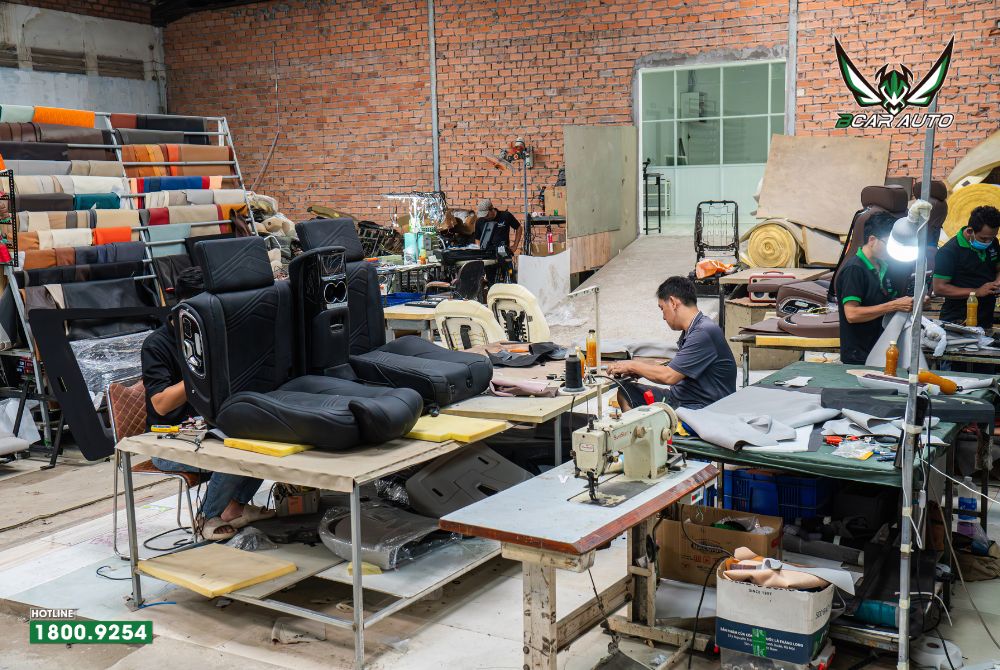 sàn carbon xe Ford Everest - khu vực xưởng sản xuất tại Bcar Auto