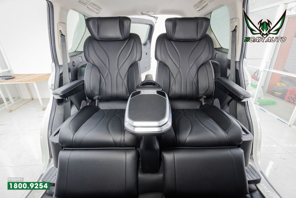 Độ ghế limousine có bệ tỳ tay cho xe Ford Everest tại Bcar Auto