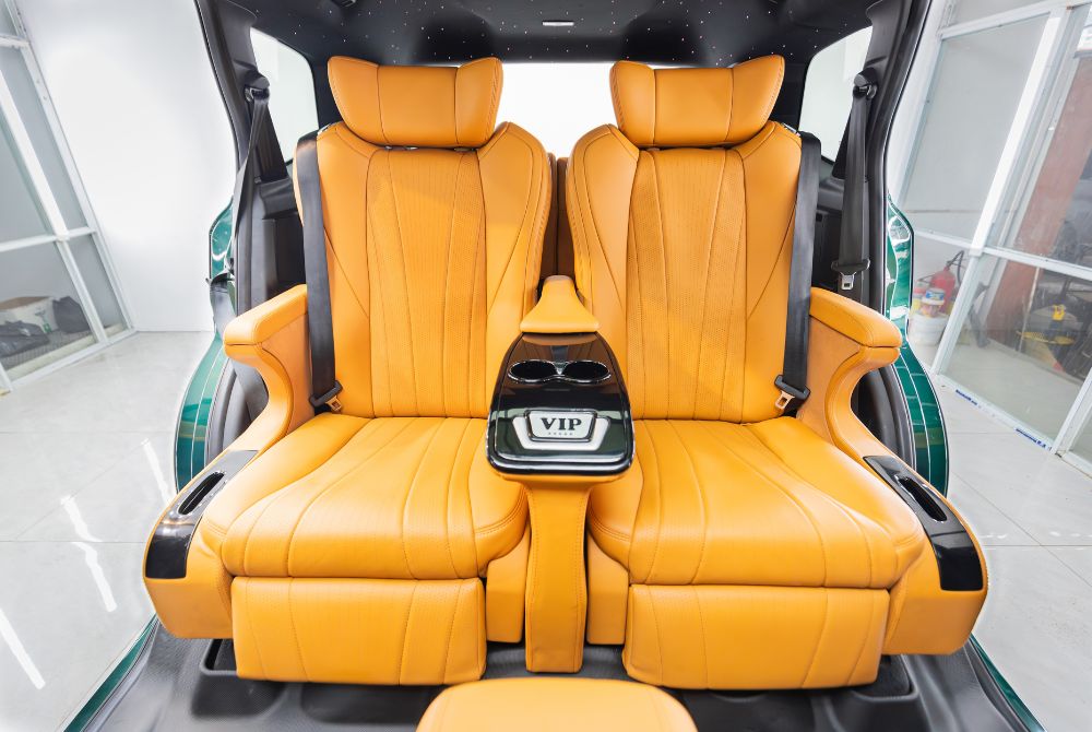 Mẫu độ ghế limousine 2 ghế riêng biệt