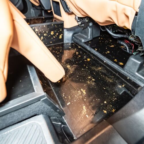 thi công sàn carbon xe ford everest tại bcar auto