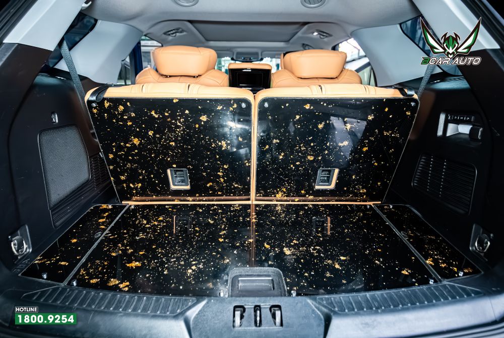 sàn carbon xe Ford Everest - ốp lưng ghế băng 3 và khoang hành lý