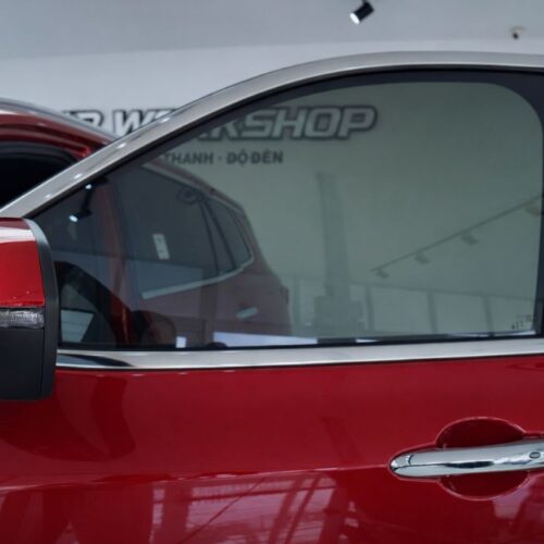 tam nhin tu ngoai xe qua kinh suon truoc ford territory 3m cr20