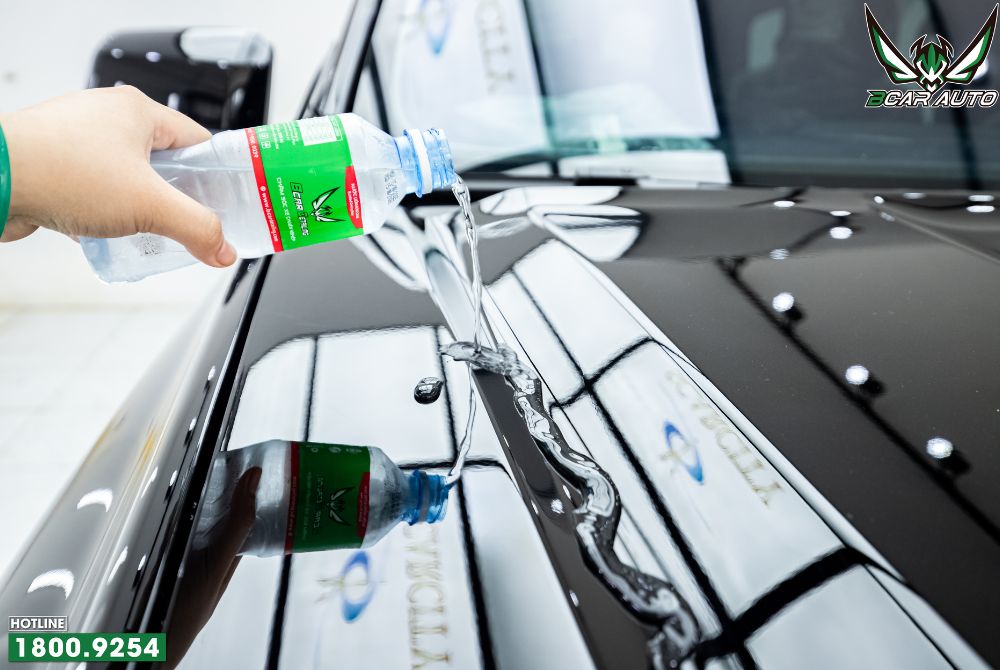 Hiệu ứng lá sen chống thấm nước sau khi dán PPF 