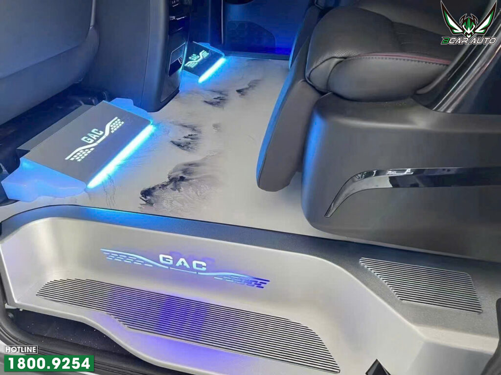 Mẫu sàn vân đá cẩm thạch xe GAC M8