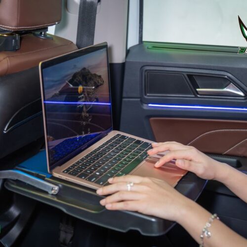 Bàn làm việc ốp lưng phù hợp để laptop