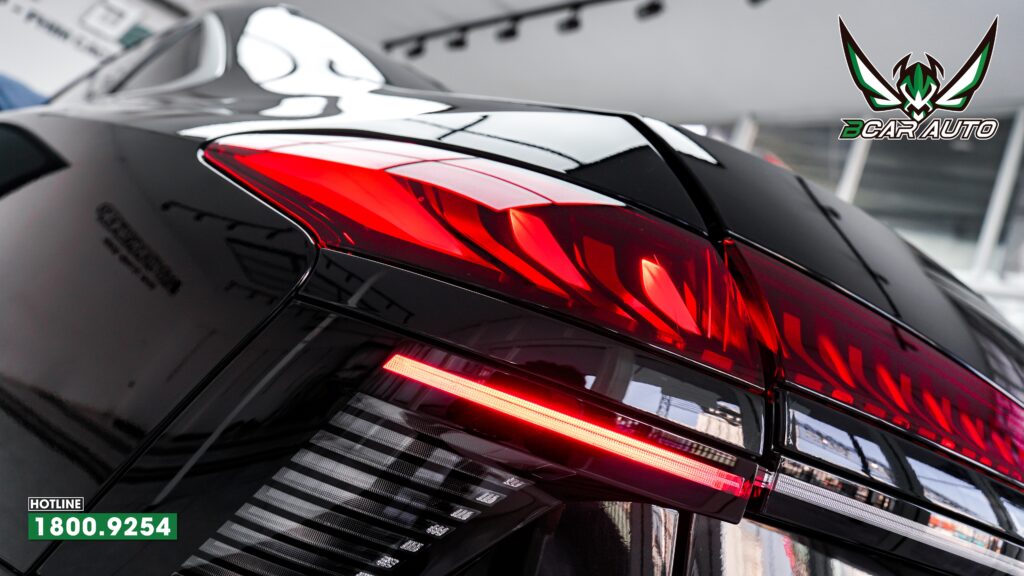 thi công dán PPF ô tô ôm sát bề mặt xe Audi A6