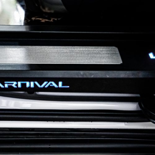 Bộ nẹp bước led đèn cho Kia Carnival